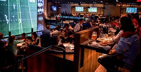 esports bar montreal|Catch every game at the best sports bars in Montréal.